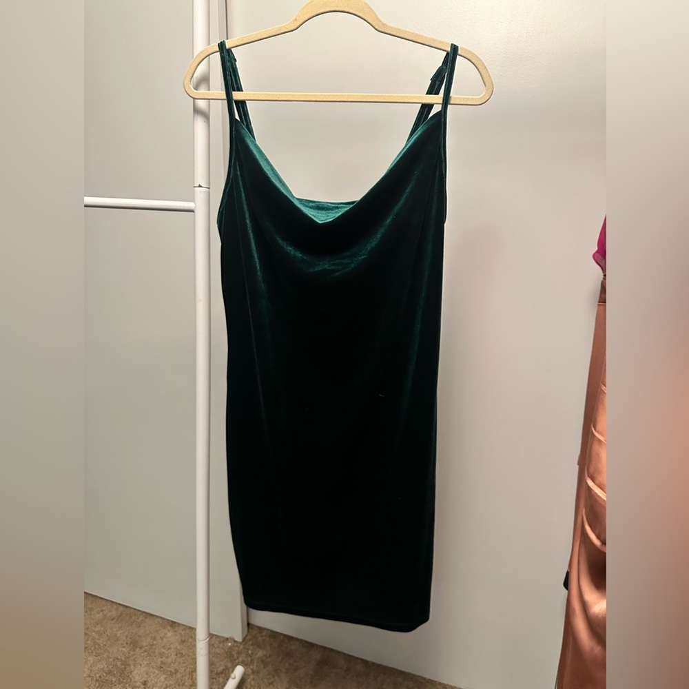 SHEIN Deep Green Velvet Dress
